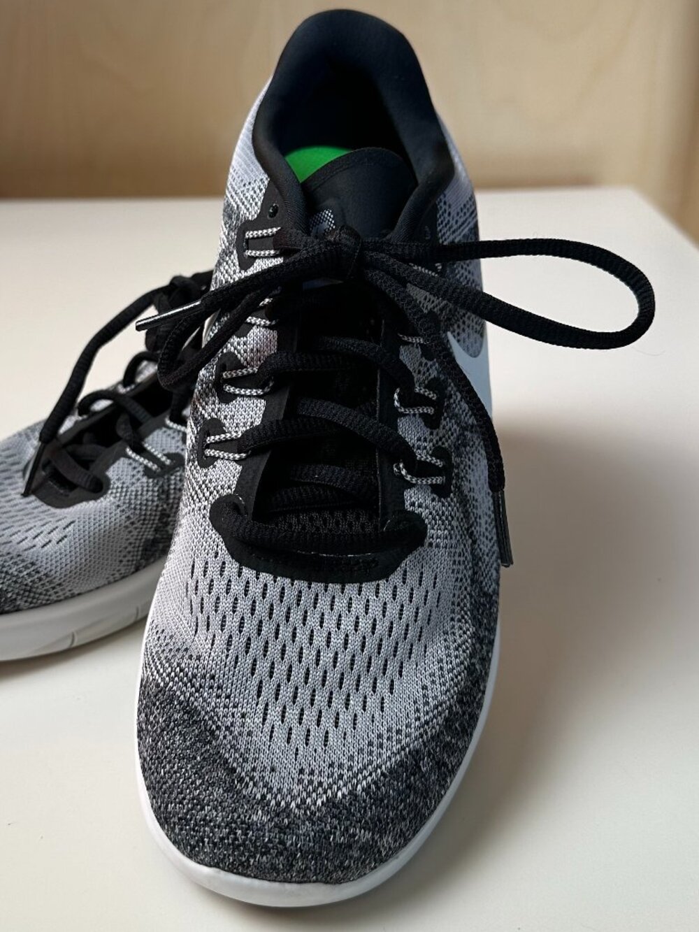 Nike FreeRun Wolf Grey Knit 2017 Women's Sz 9.5